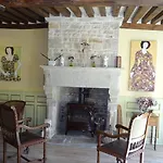 Manoir De Savigny