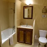 Manoir De Savigny 3*