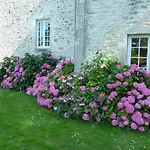 Manoir De Savigny Couette-café 3*