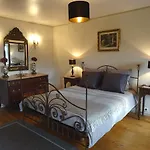 Manoir De Savigny Bed & Breakfast
