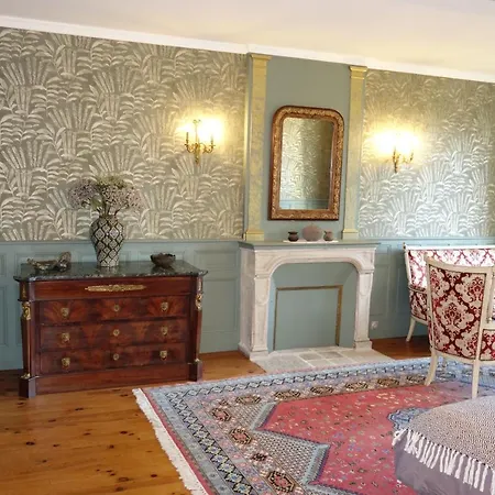 Manoir De Savigny 3* 발로뉴