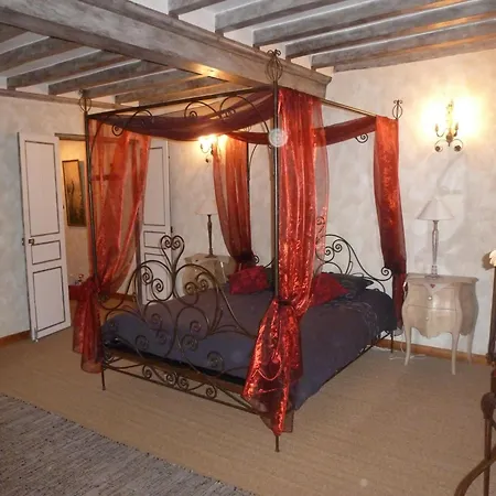 Manoir De Savigny Bed & Breakfast 3*
