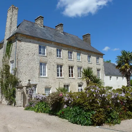 Manoir De Savigny