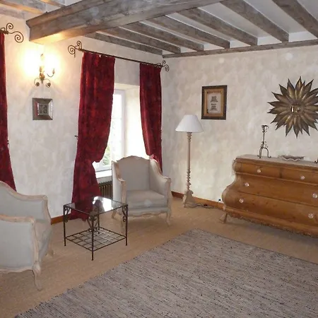 Bed & Breakfast Manoir De Savigny 3*
