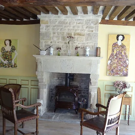 Manoir De Savigny