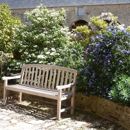 Manoir De Savigny 3*