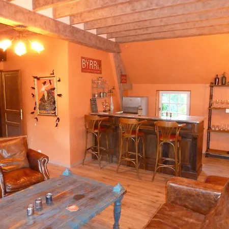 Manoir De Savigny 3* 발로뉴