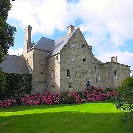 Manoir De Savigny Panzió Valognes