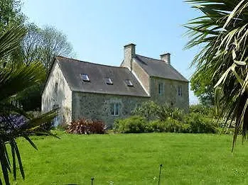 Manoir De Savigny 2*