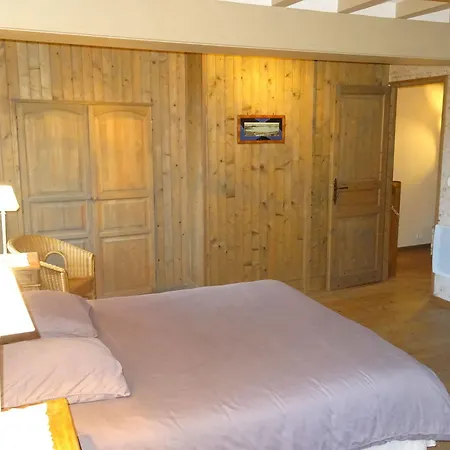Manoir De Savigny Bed & Breakfast