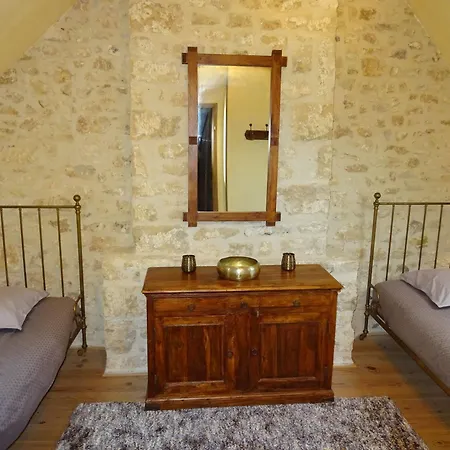 Manoir De Savigny Bed & Breakfast 3*