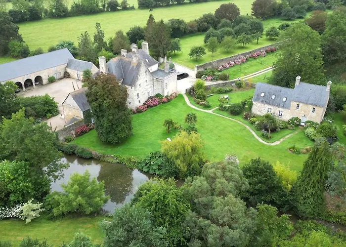 Manoir De Savigny Bed & Breakfast 3*