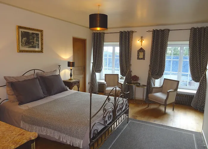 Manoir De Savigny 3*