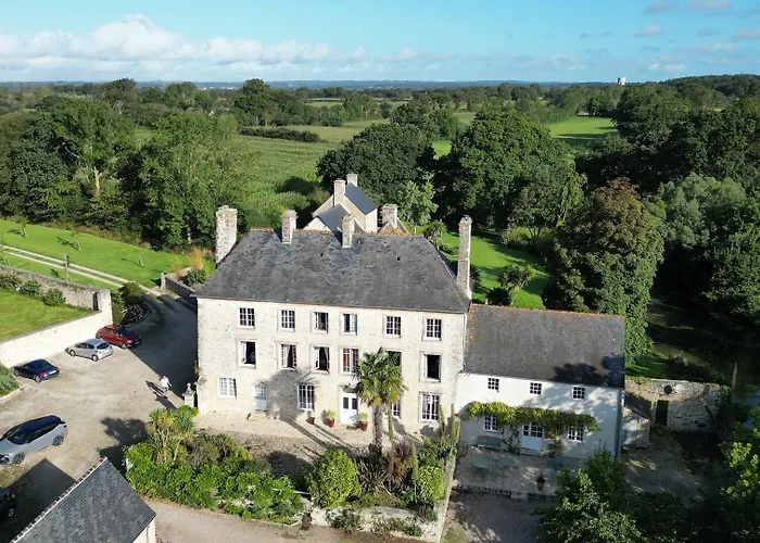 Manoir De Savigny 3*