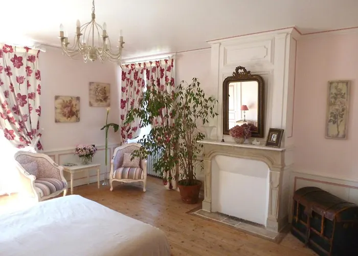 Manoir De Savigny Bed & Breakfast 3*