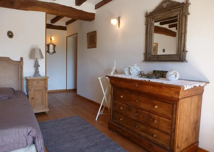 Bed & Breakfast Manoir De Savigny