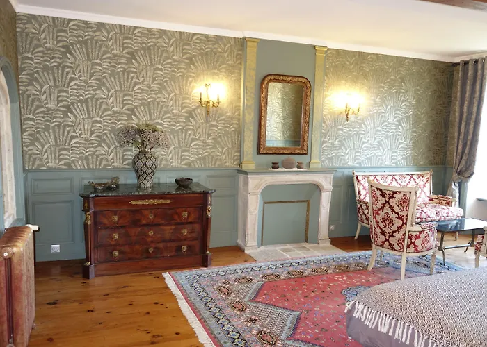 Manoir De Savigny Bed & Breakfast